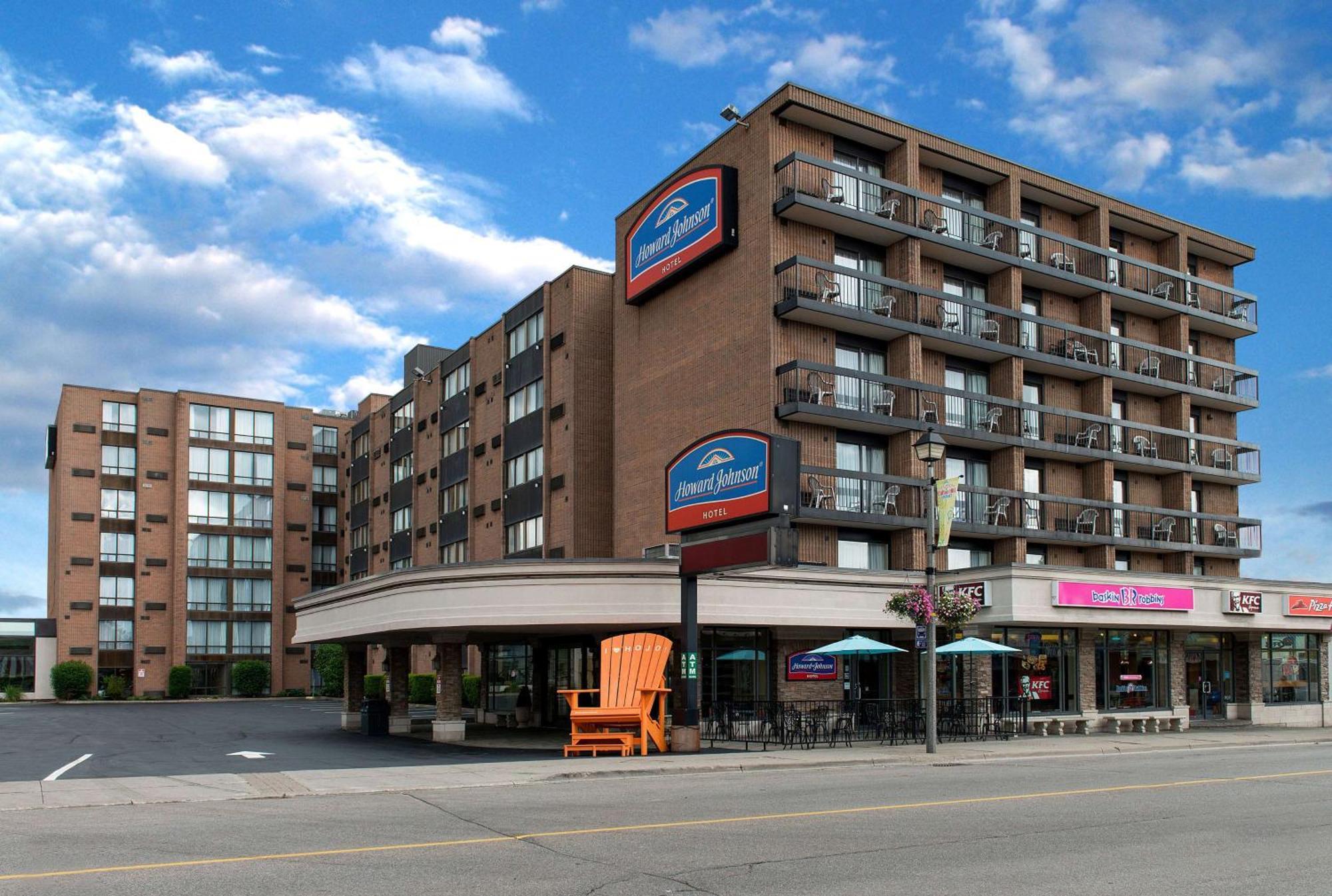 Howard Johnson Plaza By Wyndham By The Falls Niagara Falls Exterior foto